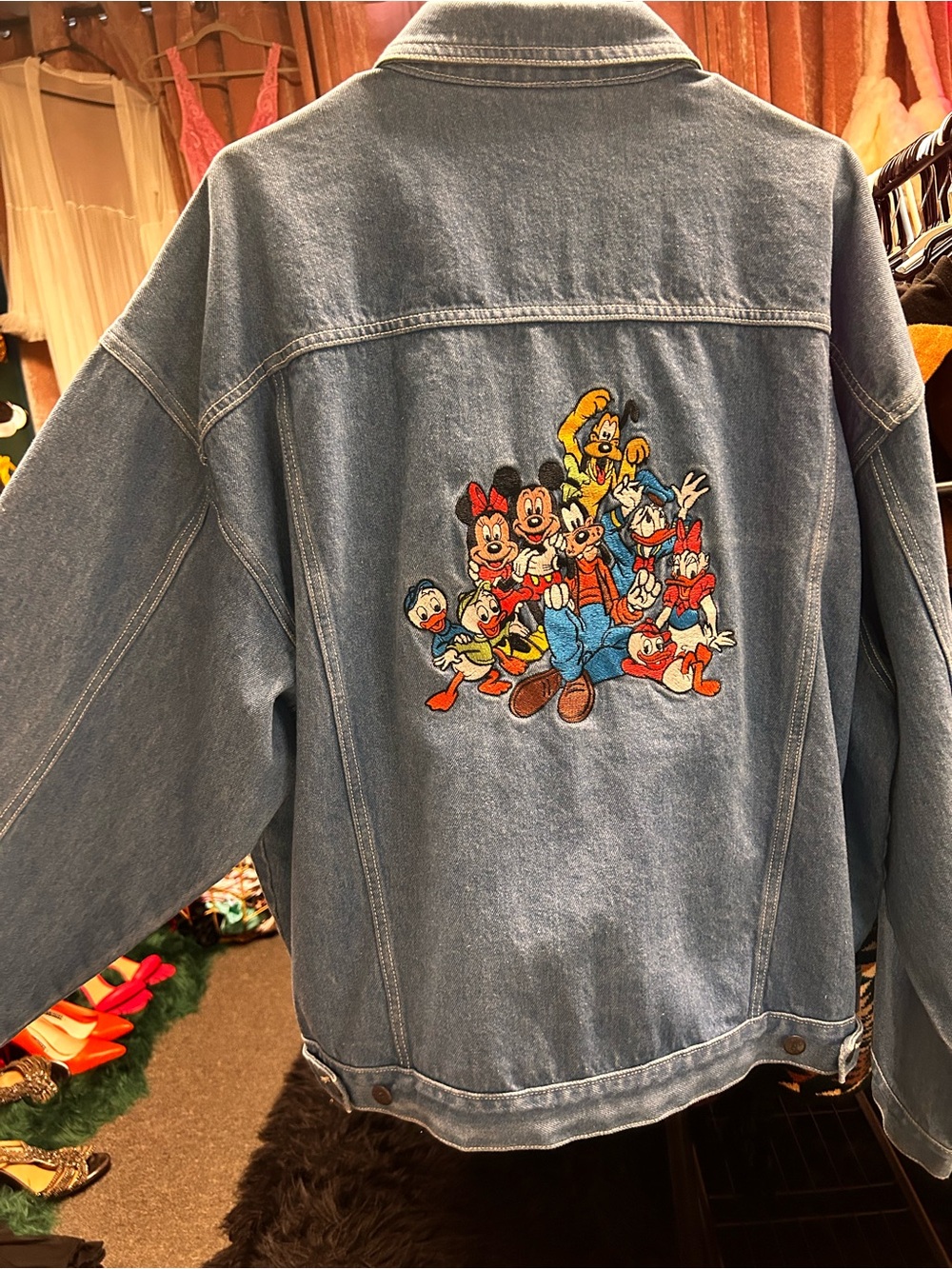 VINTAG Disney Character Embroidery jean jacket XXL